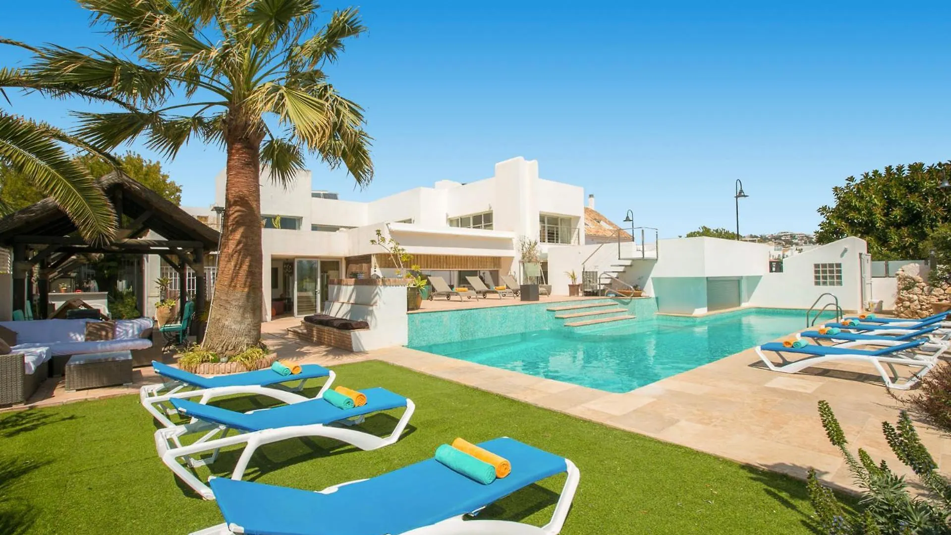 Vila Sunshine Laughter & Sea Views Lloret de Mar Španělsko